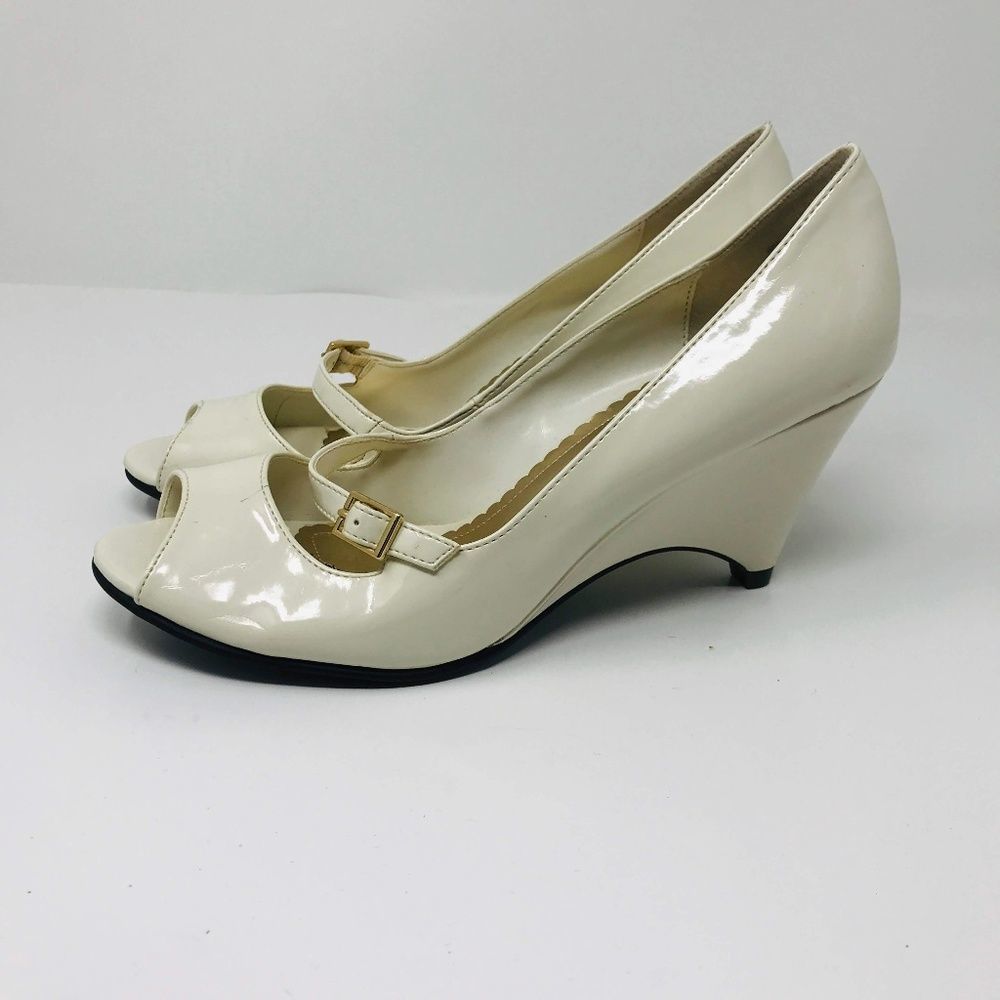 Predictions Off-white Patent Peep Toe Heels